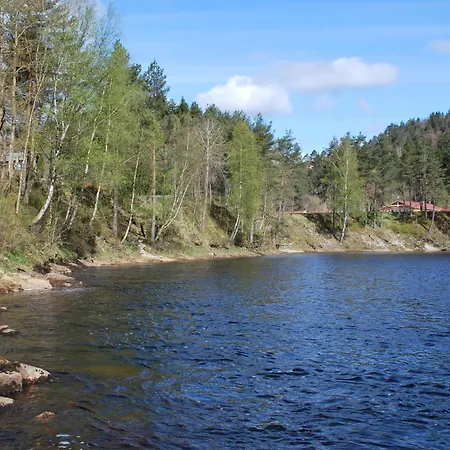 Mandalselva Laksehytter * Marnardal