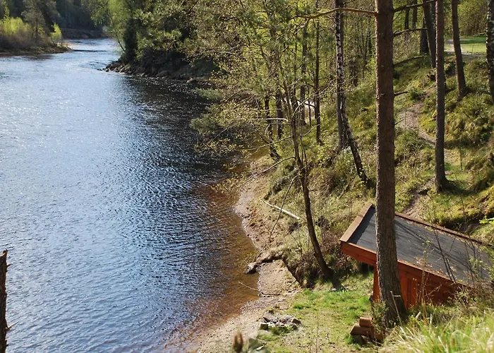 Mandalselva Laksehytter Lodge *