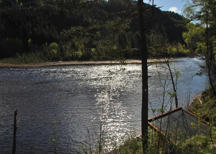 Mandalselva Laksehytter